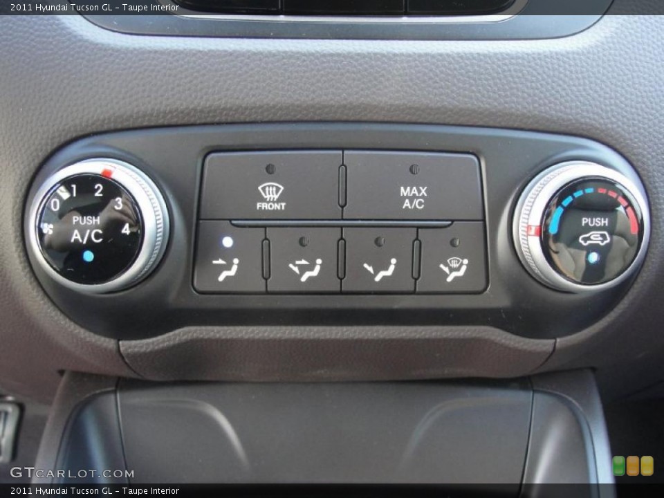 Taupe Interior Controls for the 2011 Hyundai Tucson GL #46142620