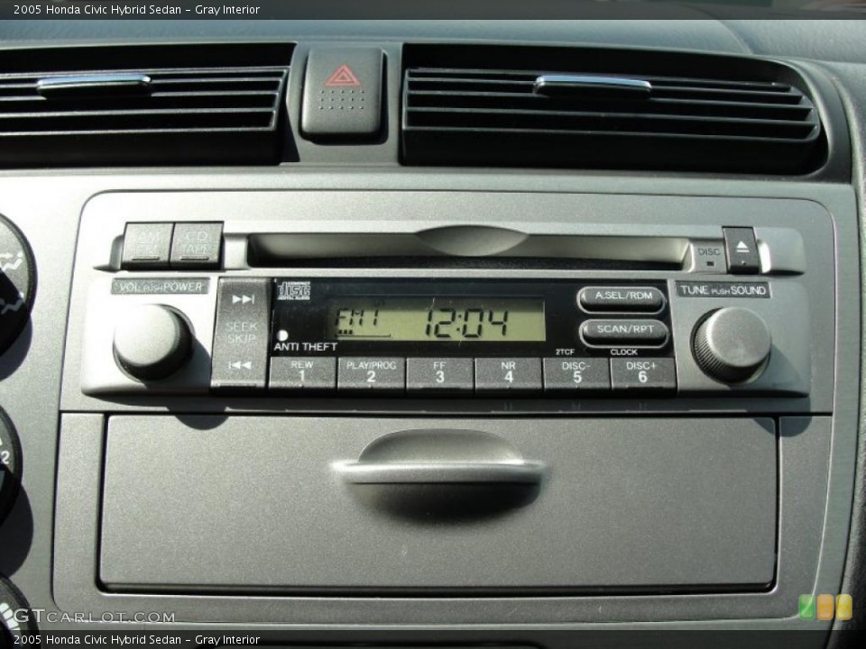 Gray Interior Controls for the 2005 Honda Civic Hybrid Sedan #46144162