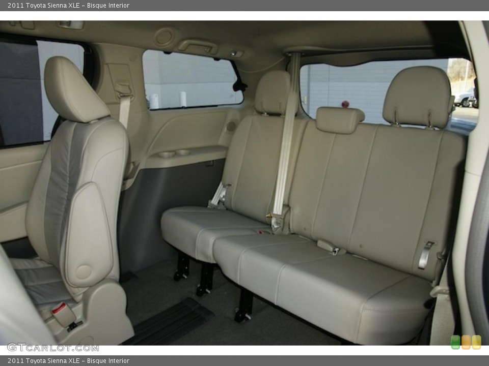 Bisque Interior Photo for the 2011 Toyota Sienna XLE #46145068