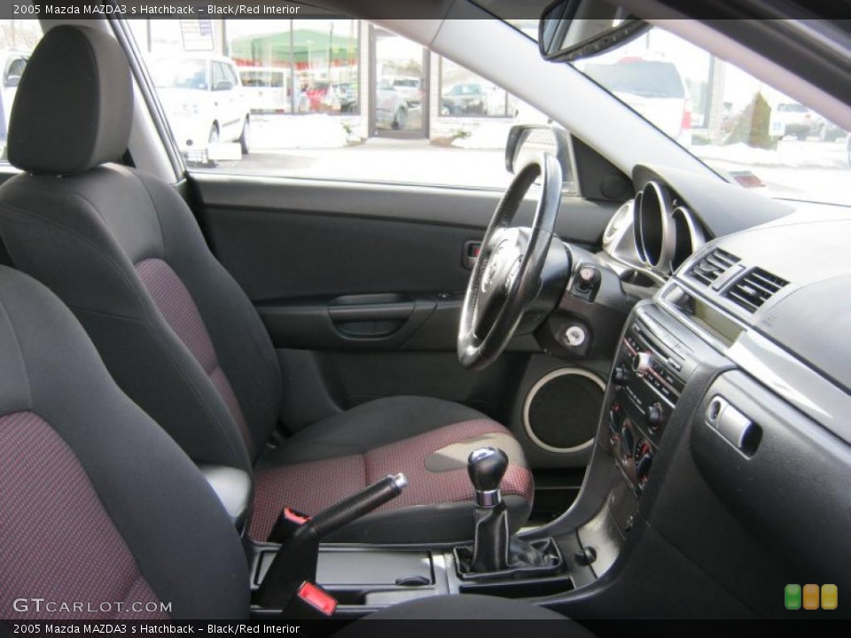 Black/Red Interior Photo for the 2005 Mazda MAZDA3 s Hatchback #46148322