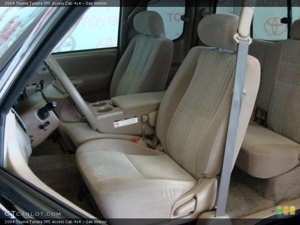 Oak Interior Photo for the 2004 Toyota Tundra SR5 Access Cab 4x4 #46150537