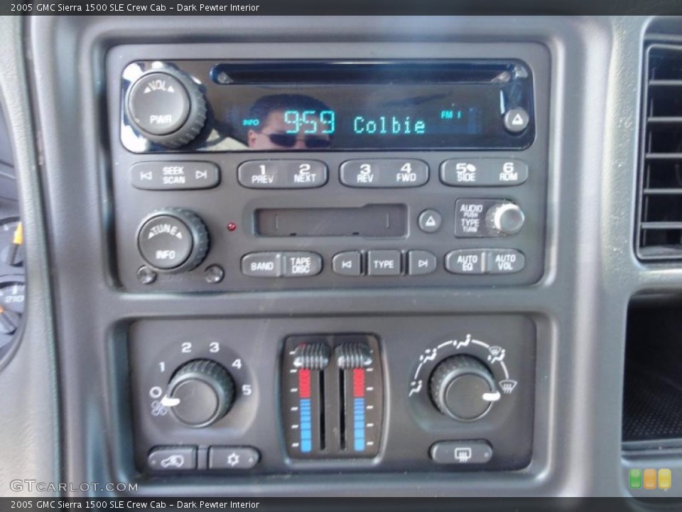 Dark Pewter Interior Controls for the 2005 GMC Sierra 1500 SLE Crew Cab #46151020