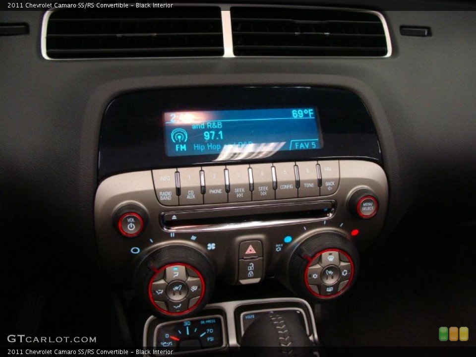 Black Interior Controls for the 2011 Chevrolet Camaro SS/RS Convertible #46162800