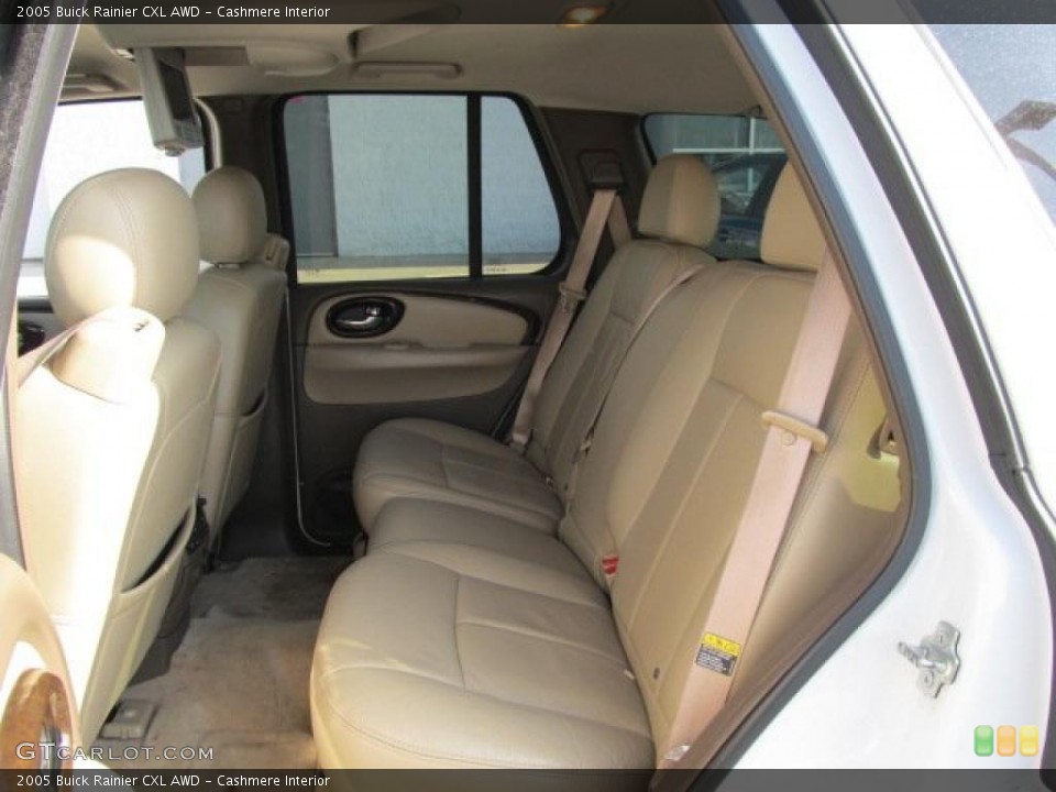 Cashmere Interior Photo for the 2005 Buick Rainier CXL AWD #46166668