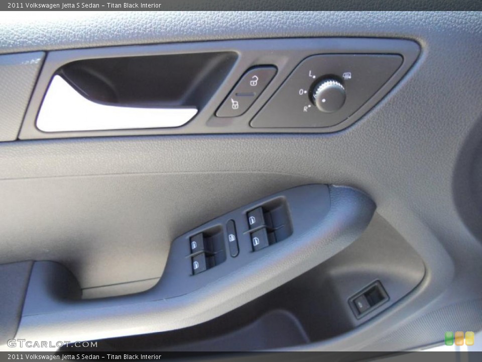 Titan Black Interior Controls for the 2011 Volkswagen Jetta S Sedan #46168469