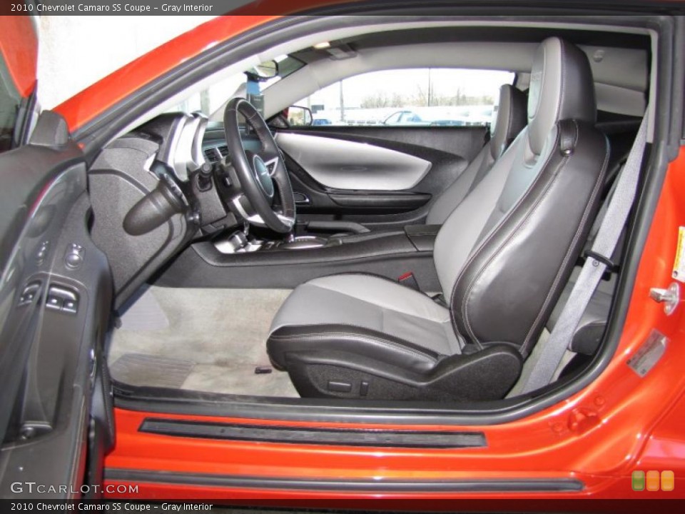Gray Interior Photo for the 2010 Chevrolet Camaro SS Coupe #46173515