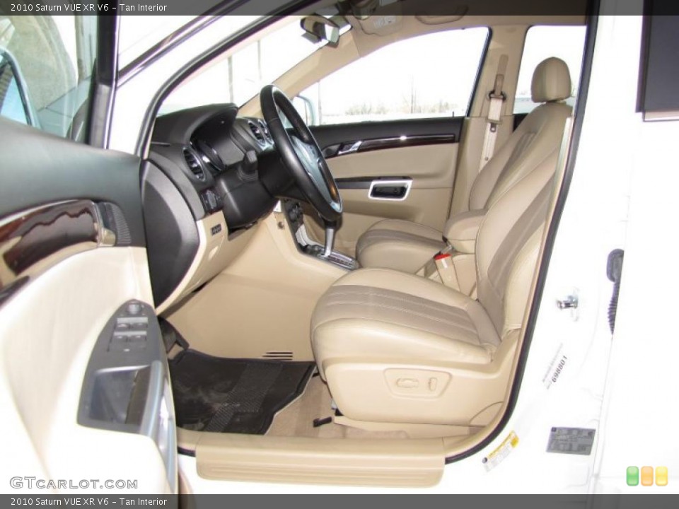Tan Interior Photo for the 2010 Saturn VUE XR V6 #46173581