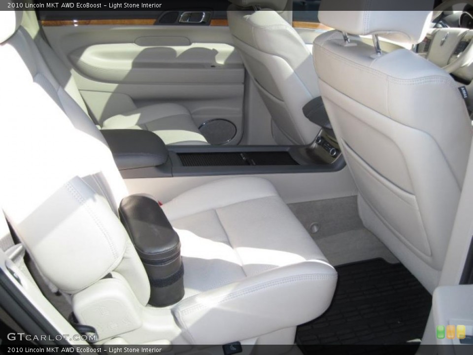Light Stone Interior Photo for the 2010 Lincoln MKT AWD EcoBoost #46174022