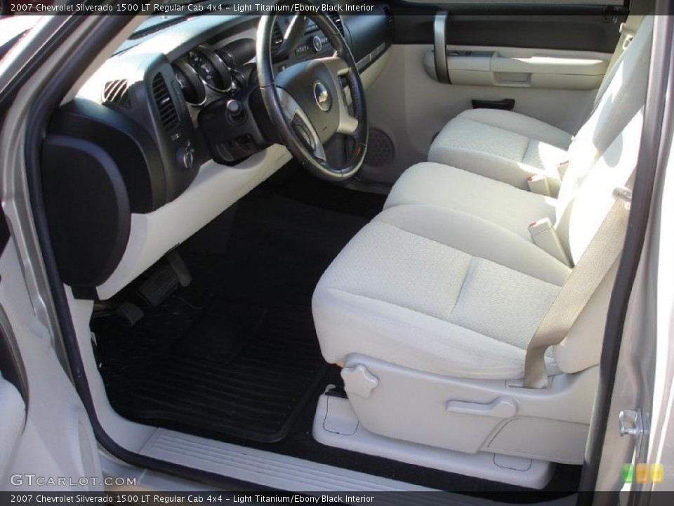 Light Titanium/Ebony Black Interior Photo for the 2007 Chevrolet Silverado 1500 LT Regular Cab 4x4 #46176963