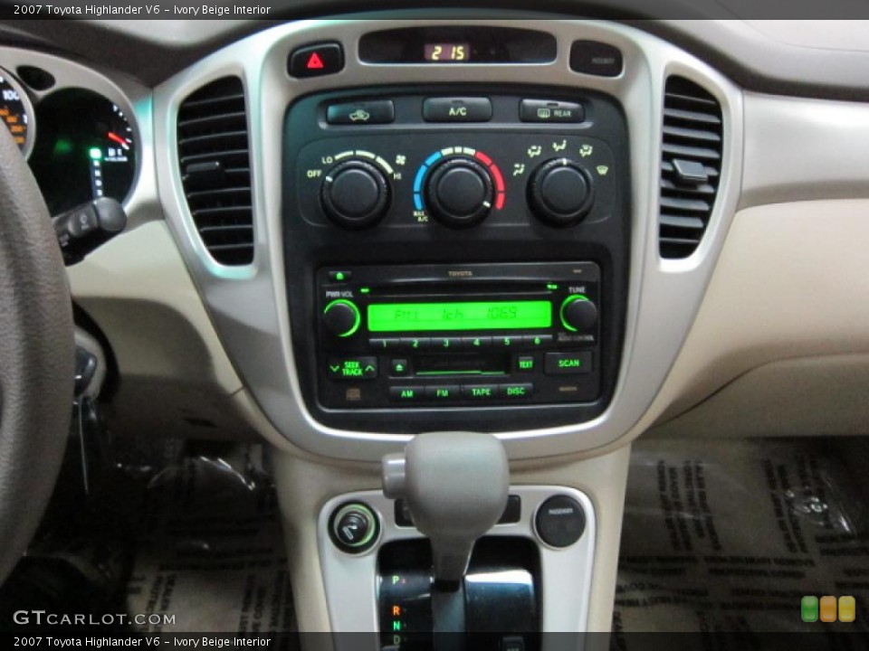 Ivory Beige Interior Controls for the 2007 Toyota Highlander V6 #46186140