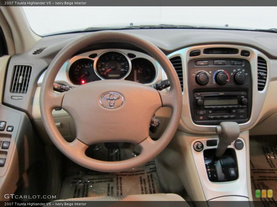 Ivory Beige Interior Controls for the 2007 Toyota Highlander V6 #46186205