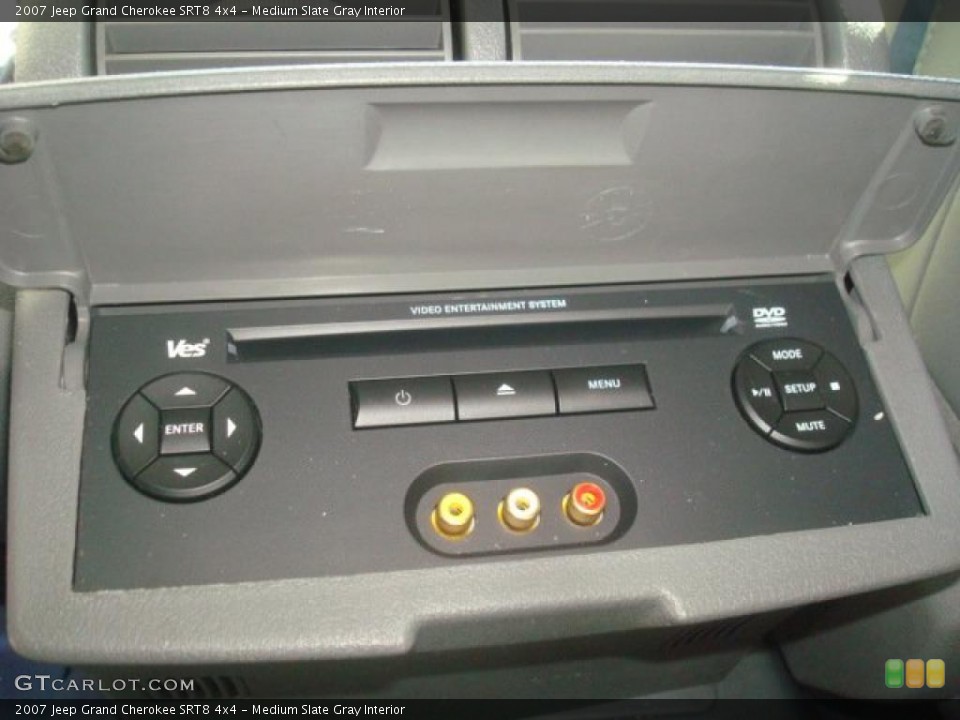 Medium Slate Gray Interior Controls for the 2007 Jeep Grand Cherokee SRT8 4x4 #46195817