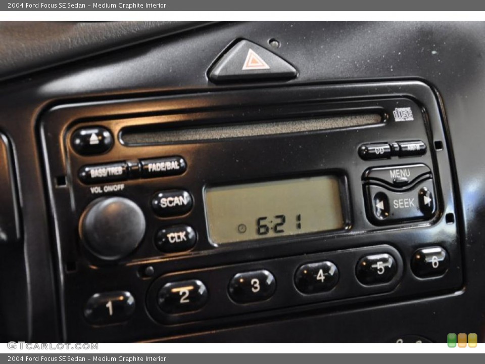 Medium Graphite Interior Controls for the 2004 Ford Focus SE Sedan #46198116