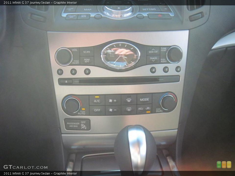 Graphite Interior Controls for the 2011 Infiniti G 37 Journey Sedan #46201784