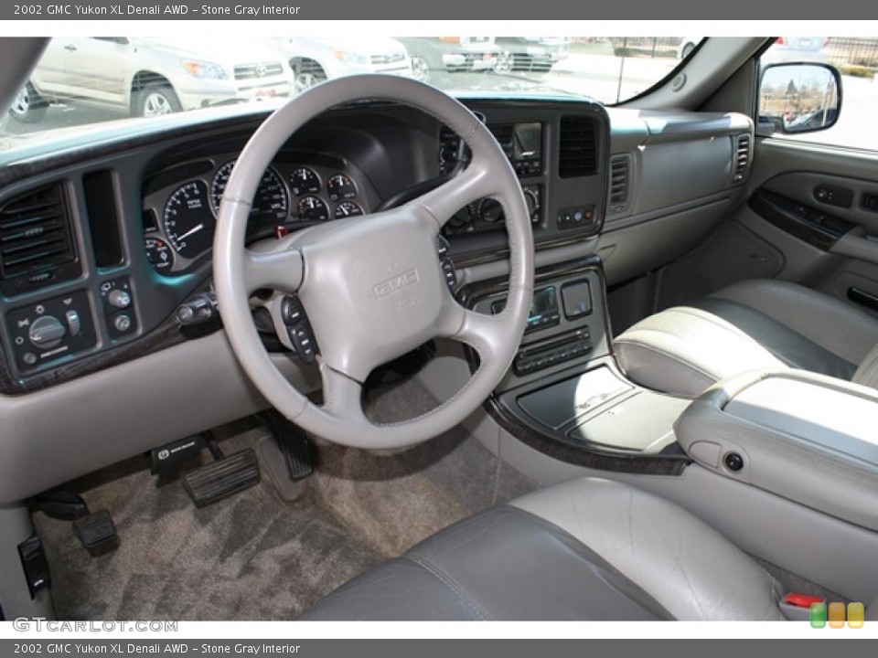 Stone Gray 2002 GMC Yukon Interiors