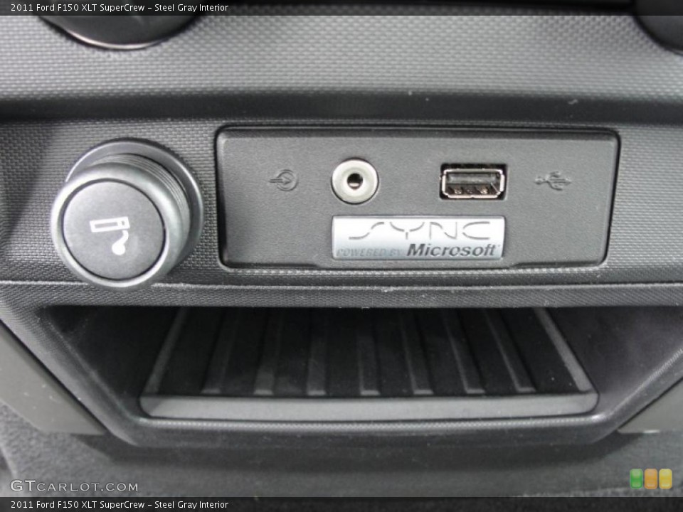 Steel Gray Interior Controls for the 2011 Ford F150 XLT SuperCrew #46204172