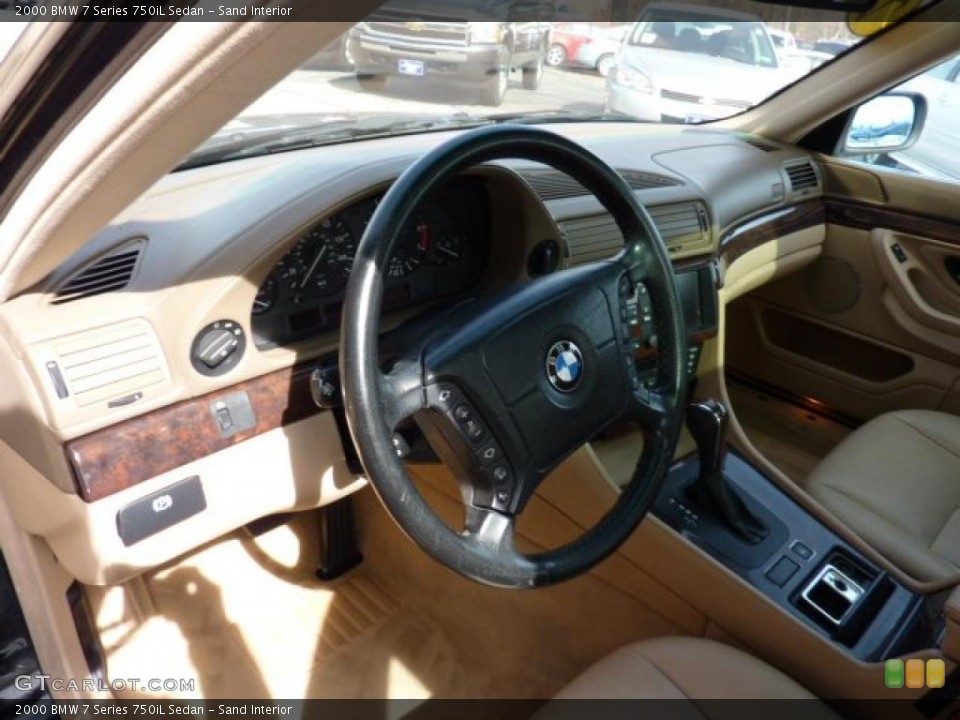 Sand Interior Dashboard for the 2000 BMW 7 Series 750iL Sedan #46204322