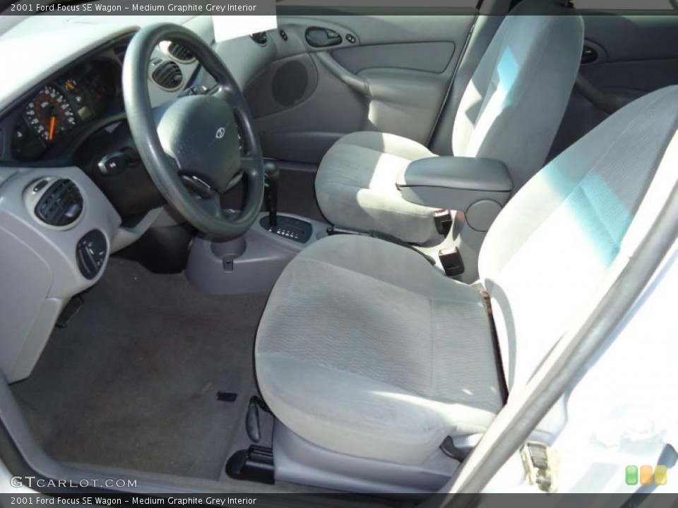 Medium Graphite Grey Interior Photo for the 2001 Ford Focus SE Wagon #46207235