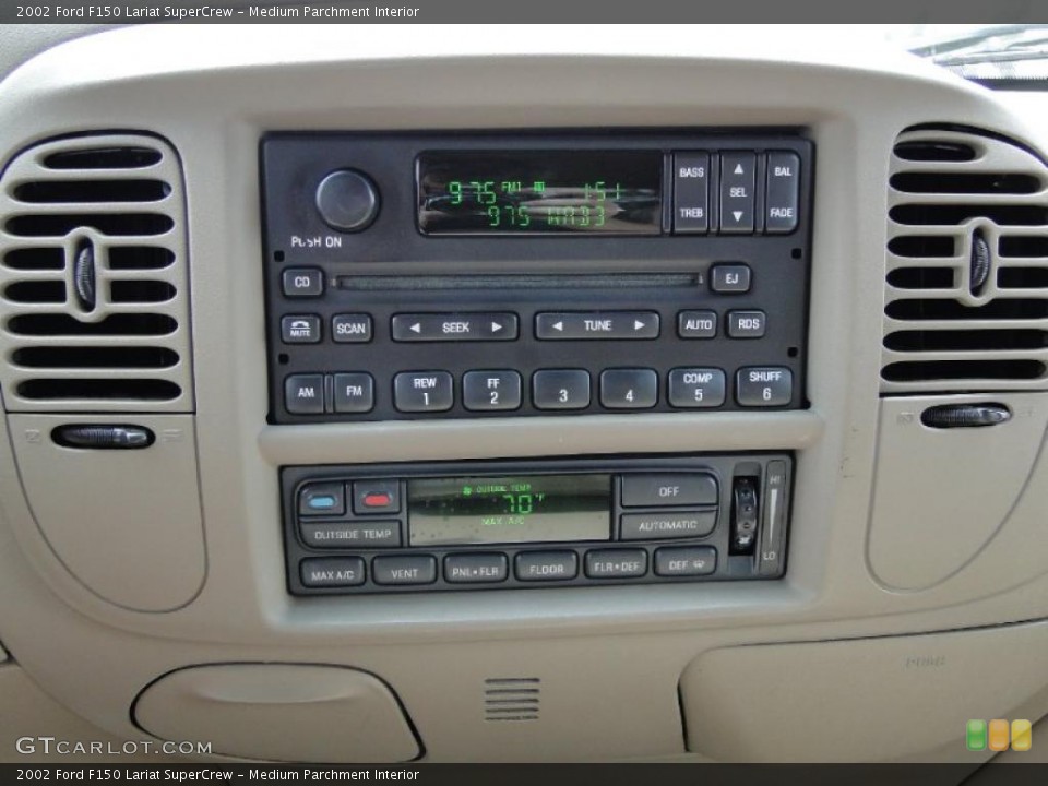 Medium Parchment Interior Controls for the 2002 Ford F150 Lariat SuperCrew #46210850