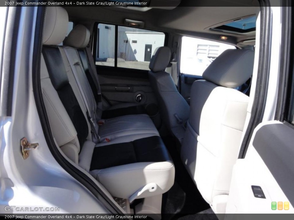 Dark Slate Gray/Light Graystone Interior Photo for the 2007 Jeep Commander Overland 4x4 #46211315