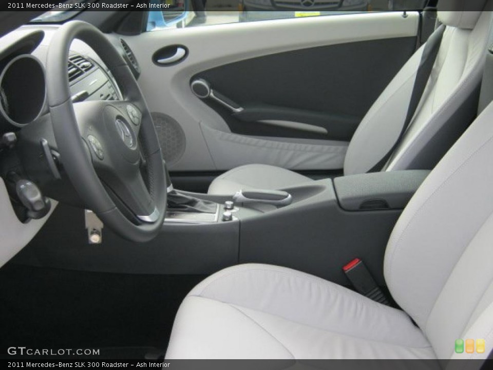 Ash 2011 Mercedes-Benz SLK Interiors