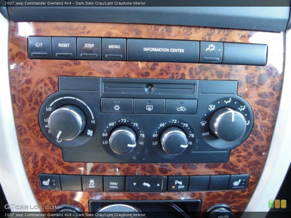 Dark Slate Gray/Light Graystone Interior Controls for the 2007 Jeep Commander Overland 4x4 #46212158