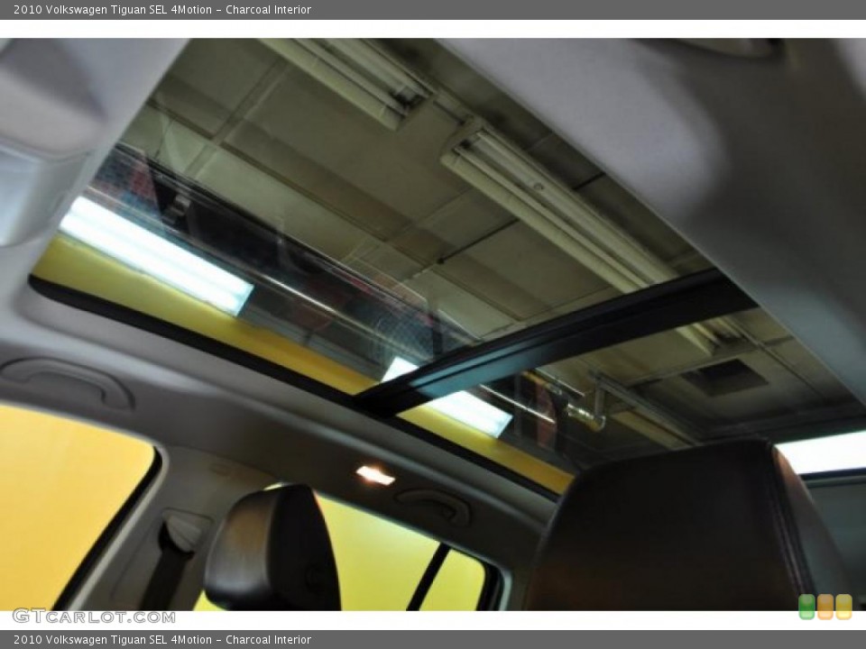 Charcoal Interior Sunroof for the 2010 Volkswagen Tiguan SEL 4Motion #46220774