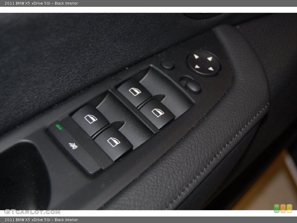 Black Interior Controls for the 2011 BMW X5 xDrive 50i #46225814