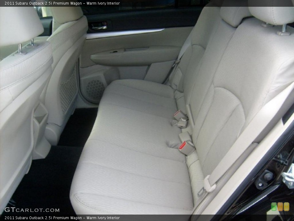 Warm Ivory Interior Photo for the 2011 Subaru Outback 2.5i Premium Wagon #46232546