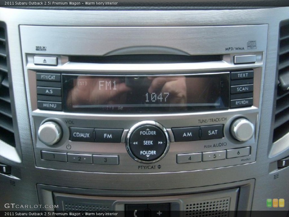 Warm Ivory Interior Controls for the 2011 Subaru Outback 2.5i Premium Wagon #46232564