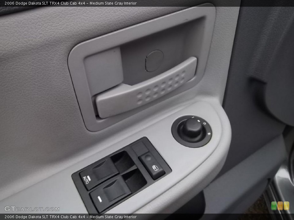Medium Slate Gray Interior Controls for the 2006 Dodge Dakota SLT TRX4 Club Cab 4x4 #46233680