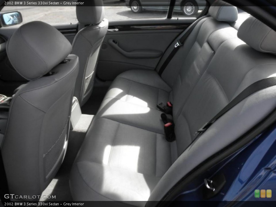 Grey Interior Photo for the 2002 BMW 3 Series 330xi Sedan #46236884