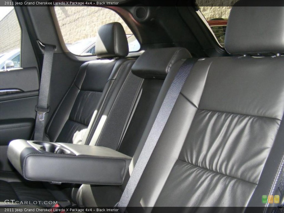 Black Interior Photo for the 2011 Jeep Grand Cherokee Laredo X Package 4x4 #46248175