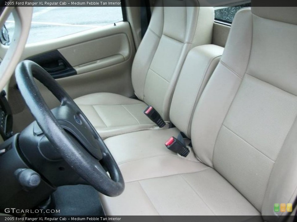 Medium Pebble Tan Interior Photo for the 2005 Ford Ranger XL Regular Cab #46252162