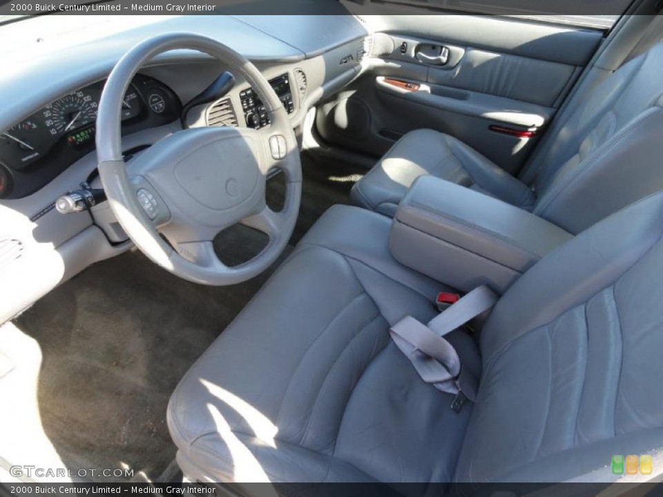 Medium Gray Interior Photo for the 2000 Buick Century Limited #46256338