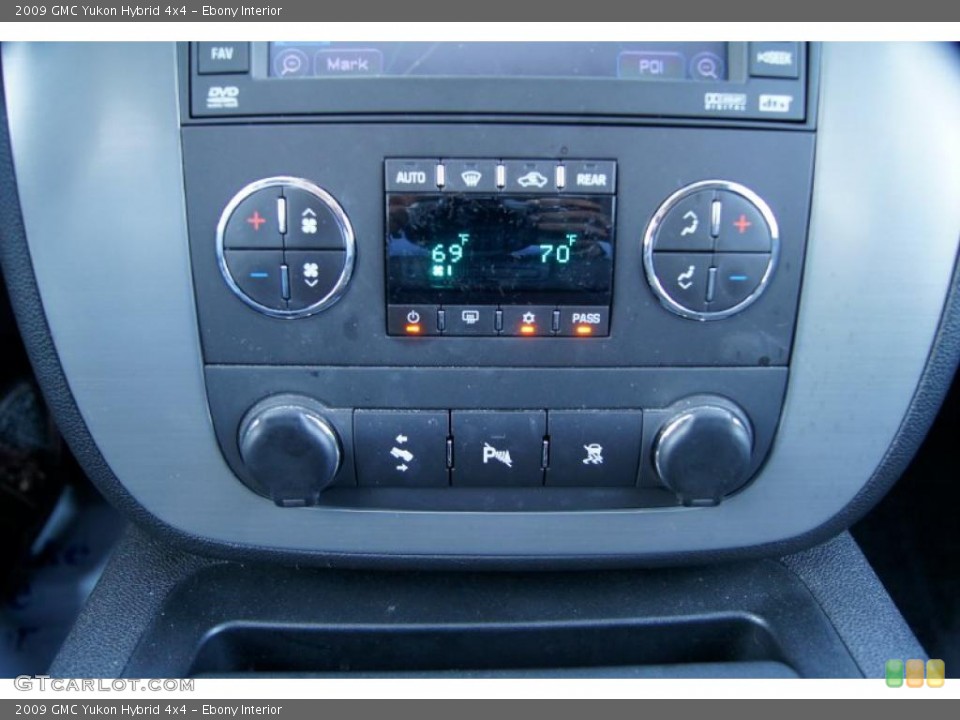 Ebony Interior Controls for the 2009 GMC Yukon Hybrid 4x4 #46256839