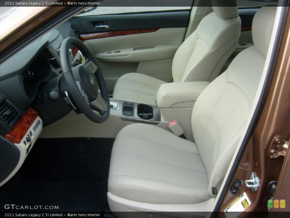 Warm Ivory Interior Photo for the 2011 Subaru Legacy 2.5i Limited #46261621