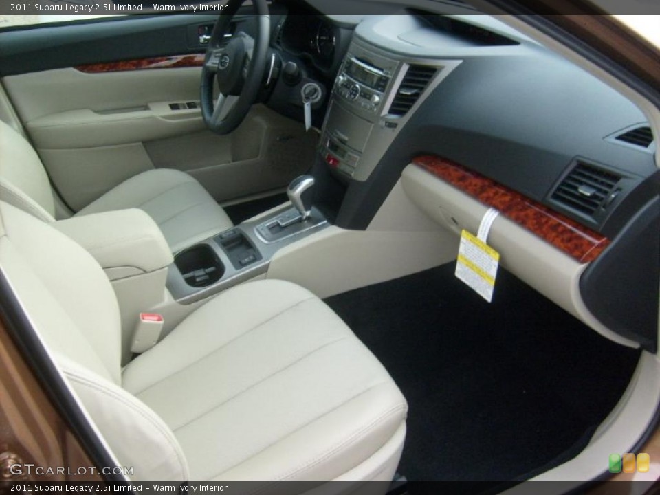 Warm Ivory Interior Photo for the 2011 Subaru Legacy 2.5i Limited #46261630