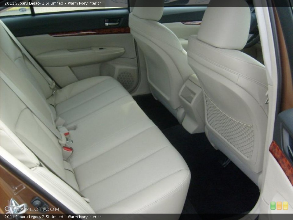 Warm Ivory Interior Photo for the 2011 Subaru Legacy 2.5i Limited #46261660