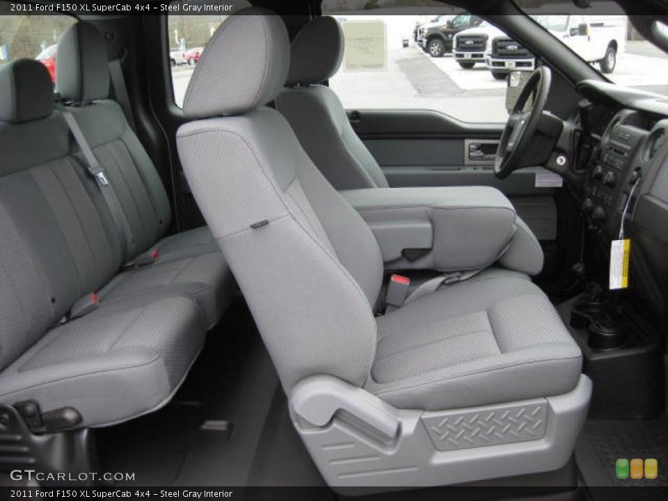 Steel Gray Interior Photo for the 2011 Ford F150 XL SuperCab 4x4 #46266358