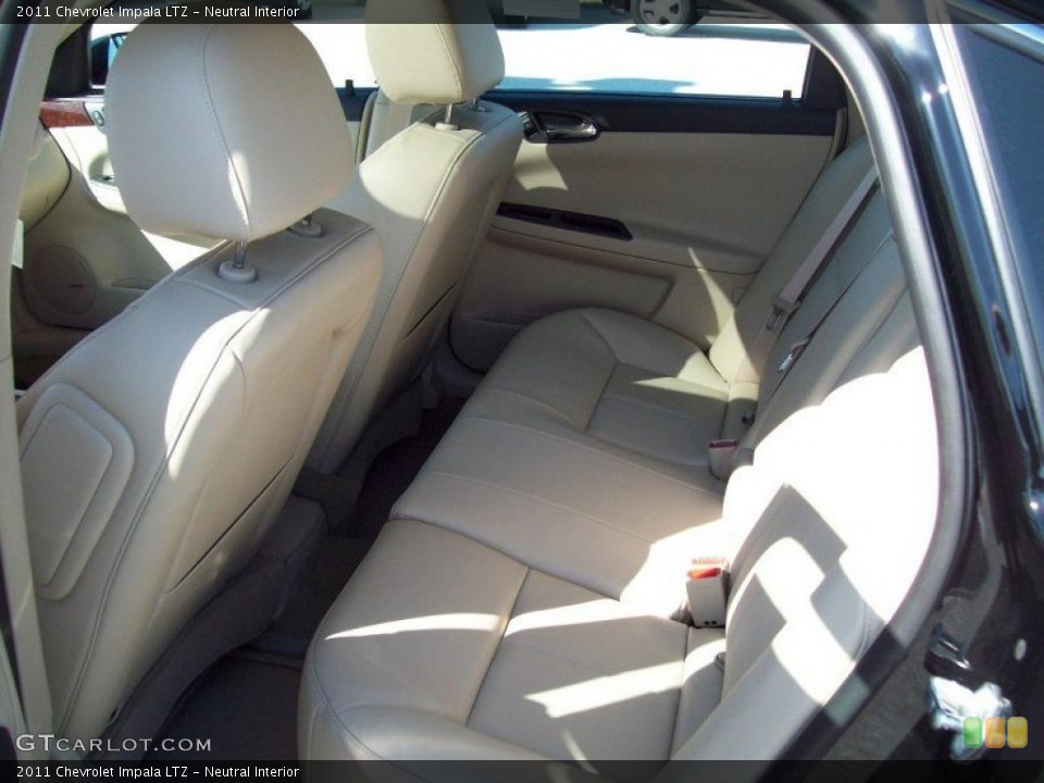 Neutral Interior Photo for the 2011 Chevrolet Impala LTZ #46268104