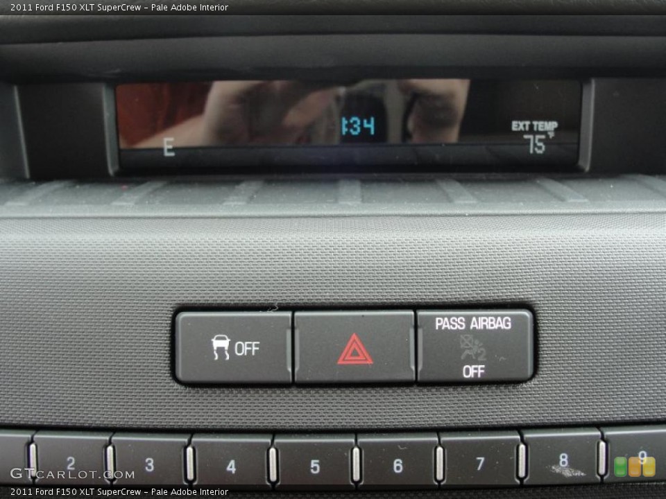 Pale Adobe Interior Controls for the 2011 Ford F150 XLT SuperCrew #46287475