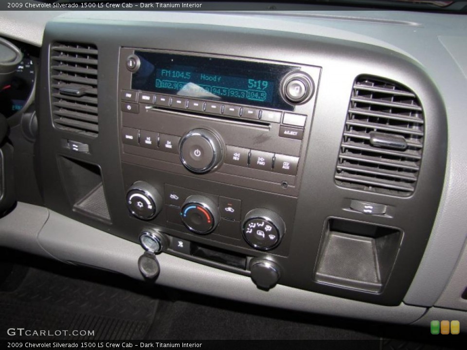 Dark Titanium Interior Controls for the 2009 Chevrolet Silverado 1500 LS Crew Cab #46296196