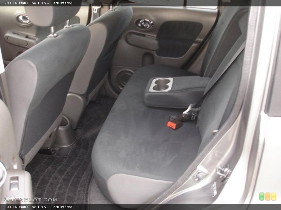 Black Interior Photo for the 2010 Nissan Cube 1.8 S #46298530