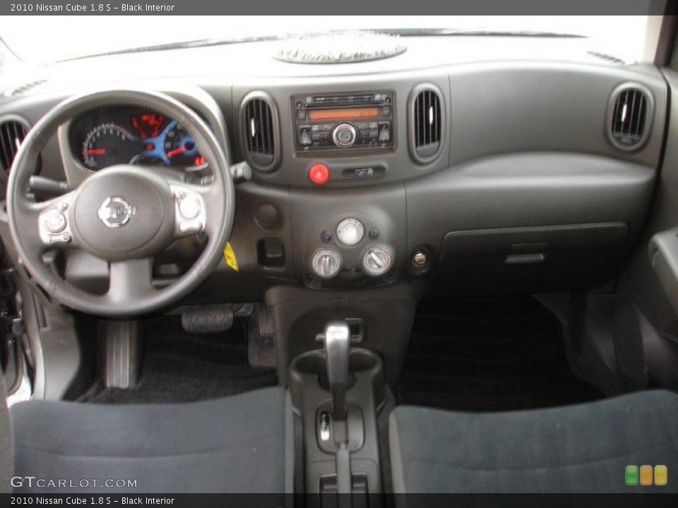 Black Interior Navigation for the 2010 Nissan Cube 1.8 S #46298545