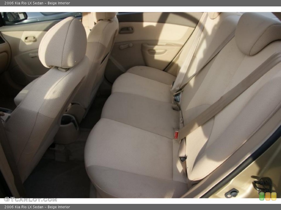 Beige Interior Photo for the 2006 Kia Rio LX Sedan #46299820