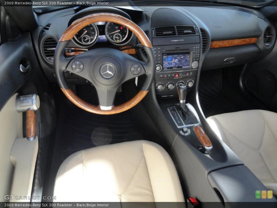 Black/Beige Interior Photo for the 2009 Mercedes-Benz SLK 300 Roadster #46305124