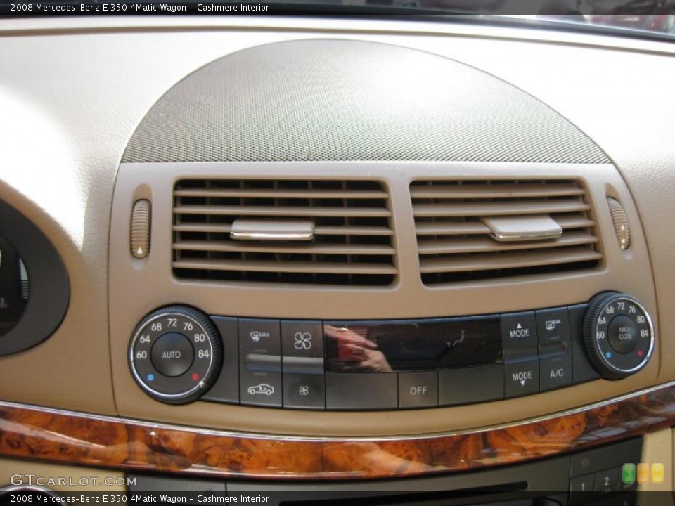 Cashmere Interior Controls for the 2008 Mercedes-Benz E 350 4Matic Wagon #46305313