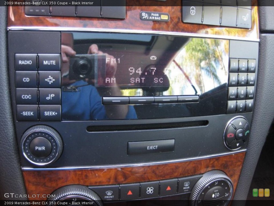 Black Interior Controls for the 2009 Mercedes-Benz CLK 350 Coupe #46305821