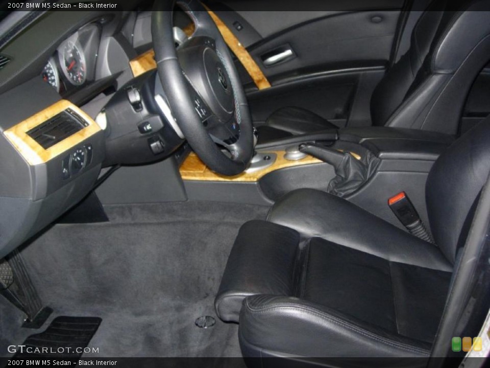 Black Interior Photo for the 2007 BMW M5 Sedan #46306208